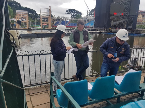 Blitz em Gramado e Canela fiscaliza 75 empreendimentos