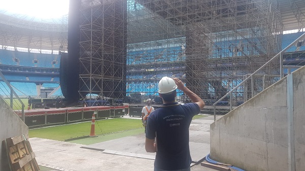 CREA-RS fiscaliza montagem do show de Ed Sheeram