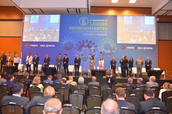 Parlamentares compareceram em massa ao 8º Encontro de Líderes