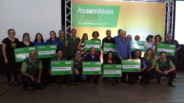 Projeto Troca Solidária, Sustentável e Social da AEAA recebe recursos do SICREDI