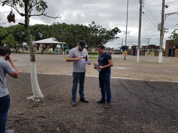 CREA-RS e CAU-RS fiscalizam montagem da Expofeira no Litoral Norte