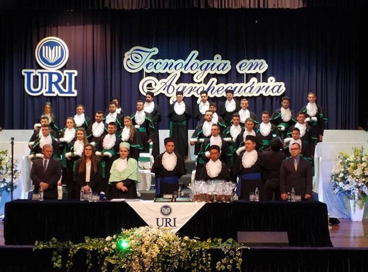 CREA-RS presente em formatura da URI-FW