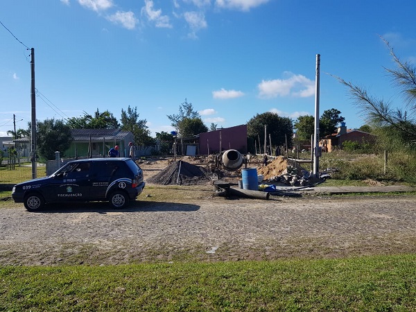 CREA-RS realiza blitz em obras civis e segurança do trabalho em Capão da Canoa