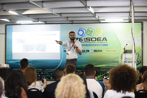 Com sala cheia, Fórum Jovem discute ciência, futuro e juventude