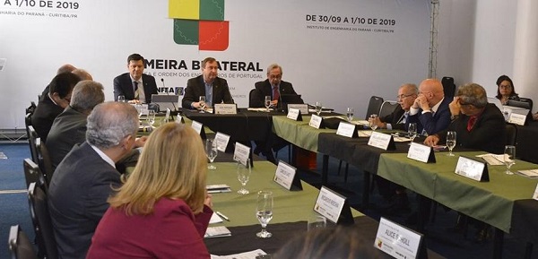 Uniformização de certidões e digitalização de processos marcam Cimeira