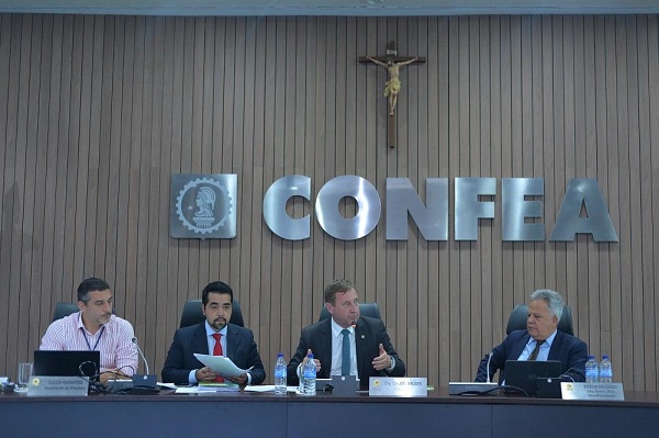 Confea apresenta interpelação contra plataforma de comércio eletrônico