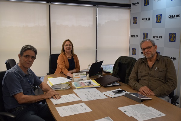 CREA-RS assina convênio com Confea para reforma de Inspetorias