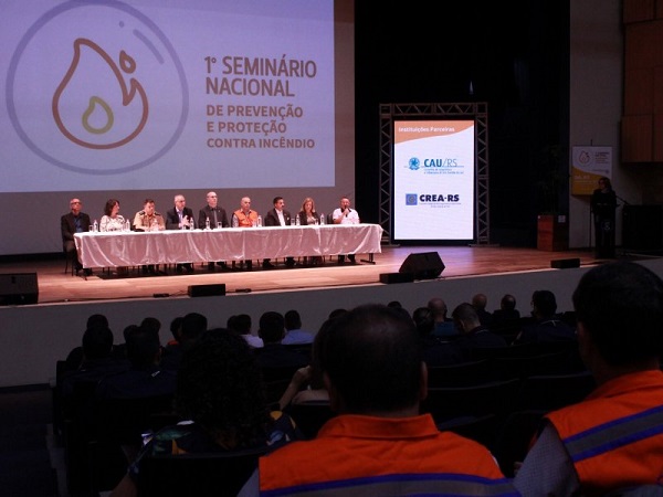 CREA-RS presente Seminário Nacional de Prevenção e Proteção Contra Incêndio