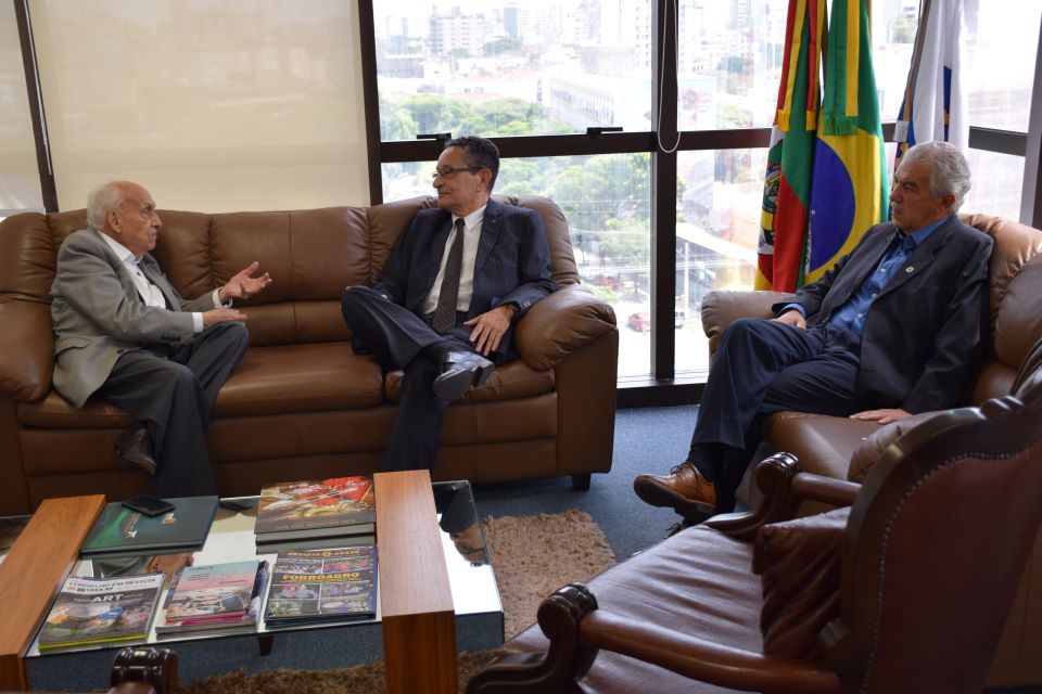 Sergs reúne-se com diretoria do CREA-RS