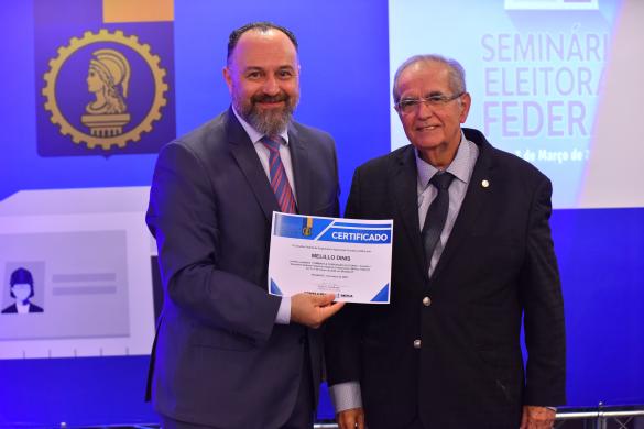 Na política brasileira todos são corruptos, exceto quem não é, segundo Milillo Dinis