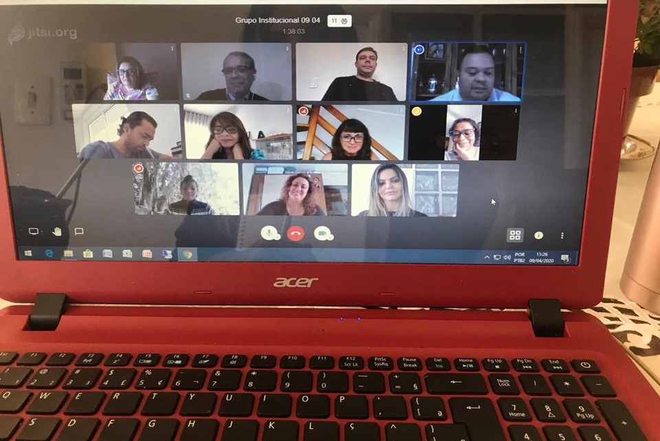 Grupo Institucional, via videoconferência, debate impactos da pandemia para o CREA-RS