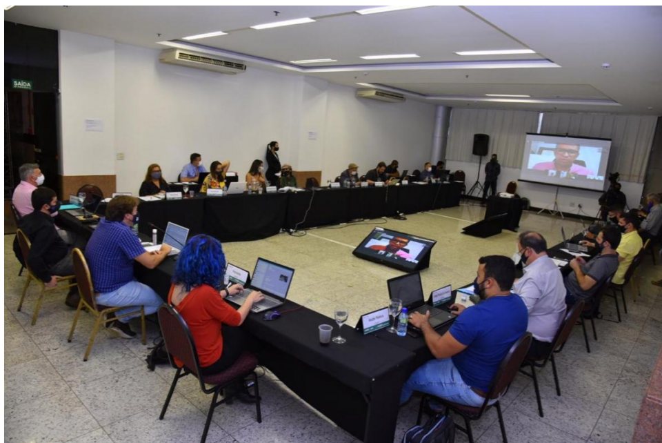 Engenheiros defendem manejo sustentável para conservar florestas em pé