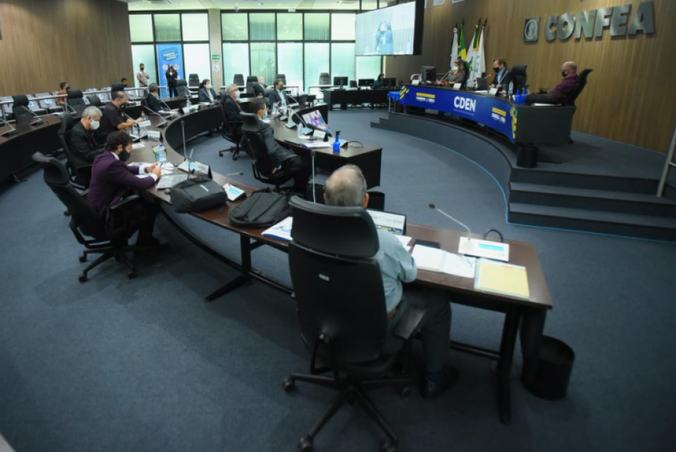 Em reunião do Cden, Joel Krüger incentiva ações contra resoluções do CFT