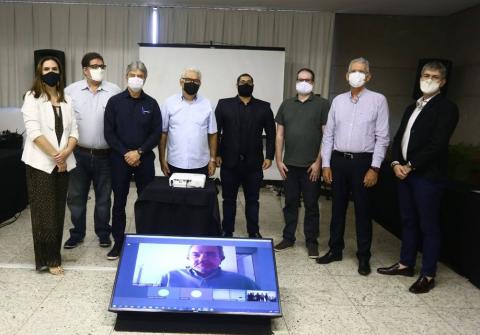 Coordenadores e assistentes da Comiss&atilde;o, que se reuniu em Bras&iacute;lia