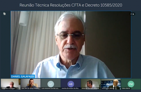 Conselheiro federal eng. agr. Daniel Galafassi moderou os debates