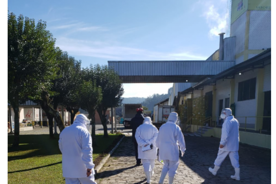 CREA-RS participa de ação no Frigorífico Chesini