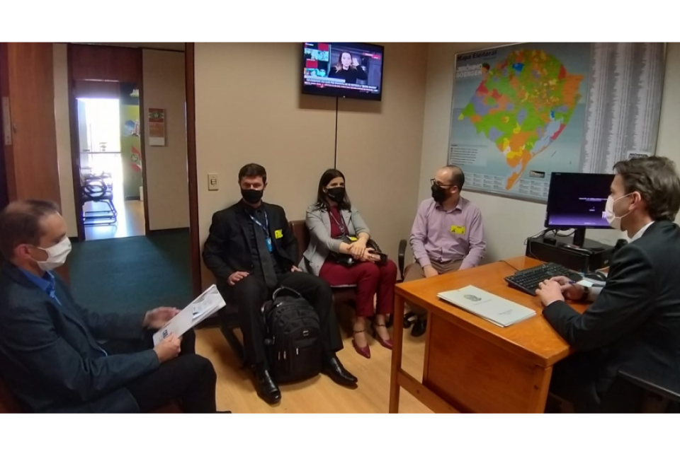 Representantes do Conselho realizam audiência com chefe de gabinete do Deputado Jerônimo Goergen (PP)