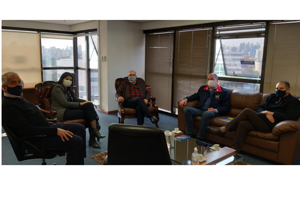 CRT-RS faz visita institucional à Presidência do CREA-RS