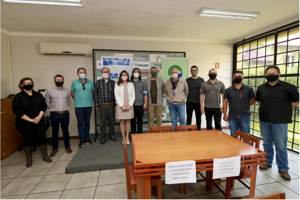 Seasc sedia assinatura de contrato para revitalização de margens do Rio Pardinho