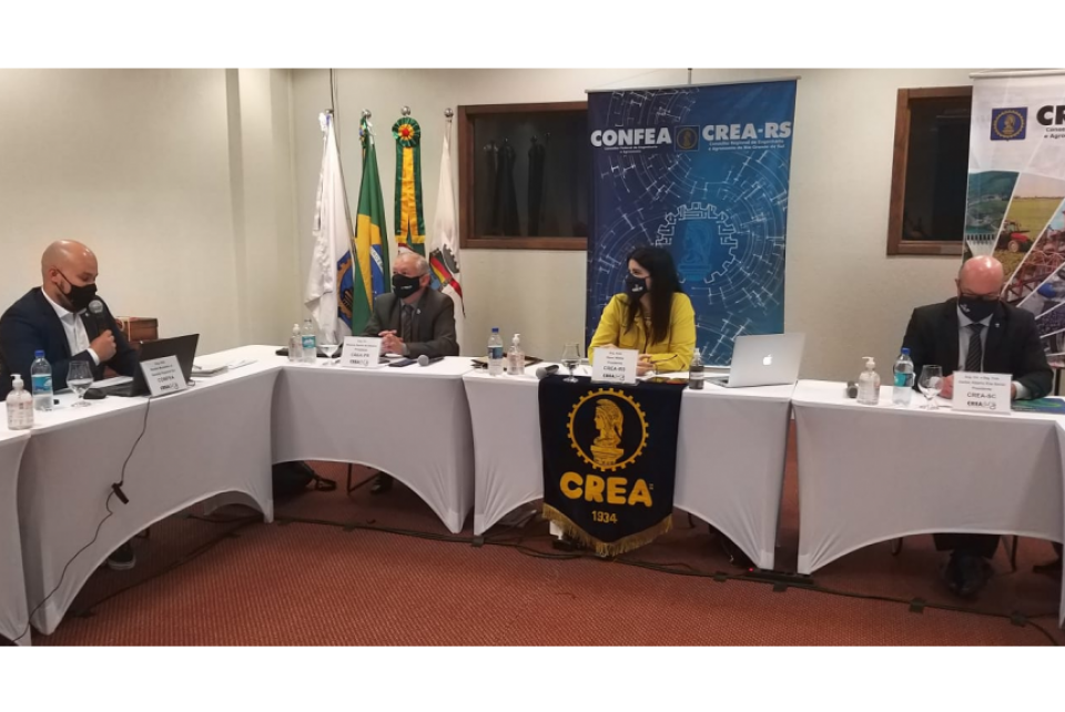 CREA-RS sedia reunião com regionais de Santa Catarina e Paraná