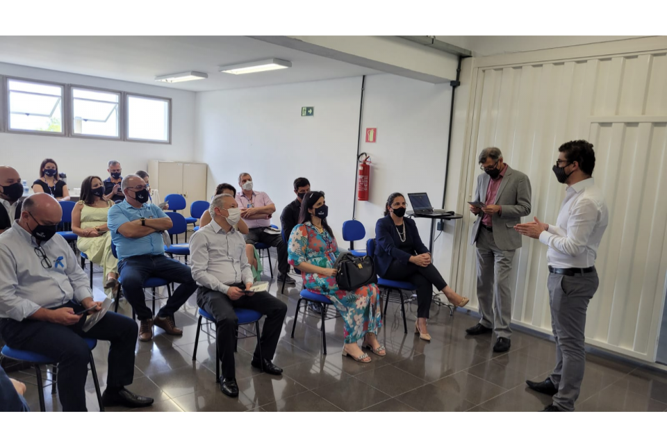 Presidentes do CREASUL visitam a planta da UCSGraphene