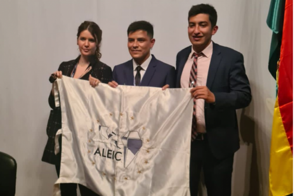Estudante brasileira é eleita presidente da Associação Latino-americana de Estudantes de Engenharia Civil