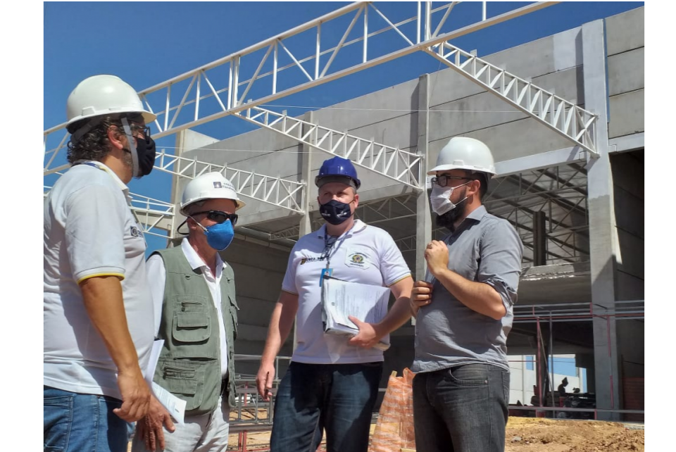 Obras na zona sul de Porto Alegre são foco de ação de fiscalização intensiva