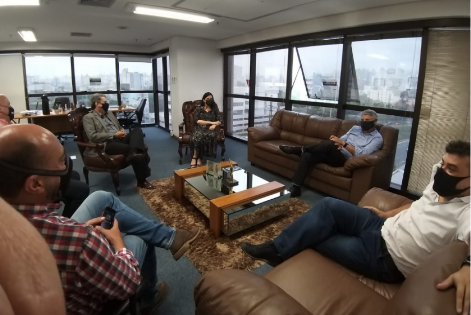 Presidente da Mútua em visita ao Conselho gaúcho