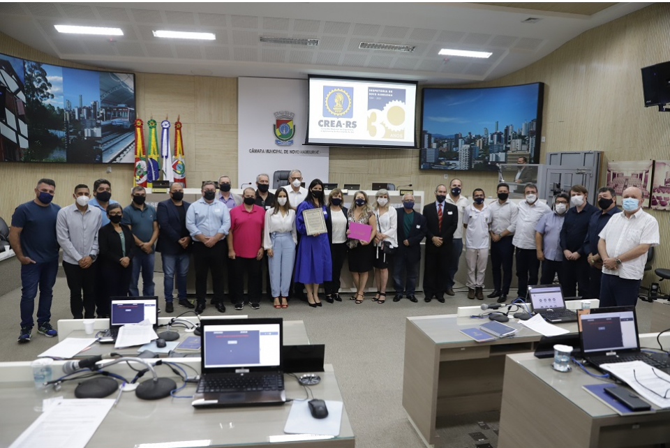 Câmara de Novo Hamburgo homenageia os 30 anos da Inspetoria do CREA-RS