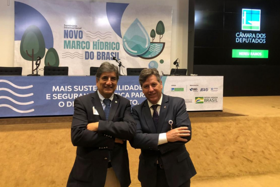 Confea participa de debate internacional sobre Marco Hídrico