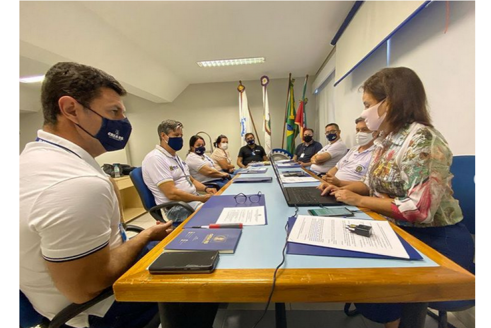 Equipe de fiscalização se reúne em Santa Maria