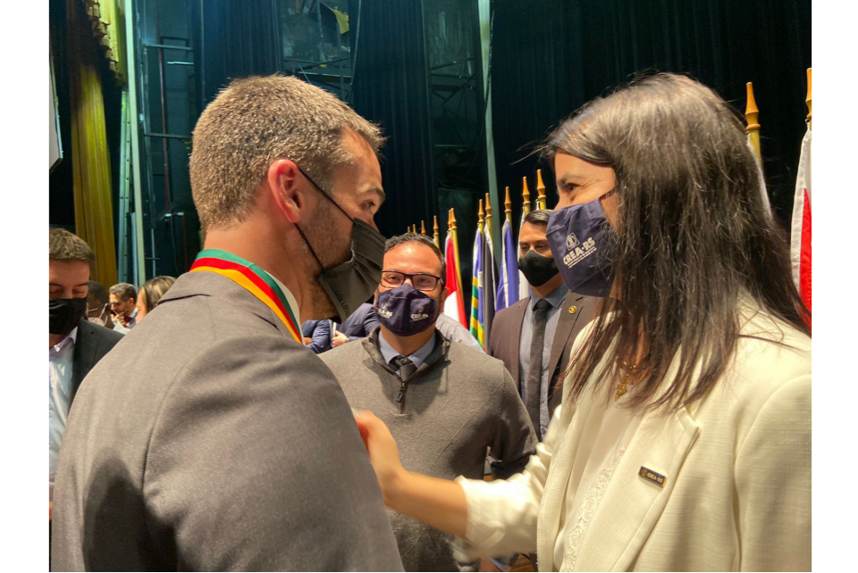 CREA-RS presente à entrega de medalha ao governador gaúcho