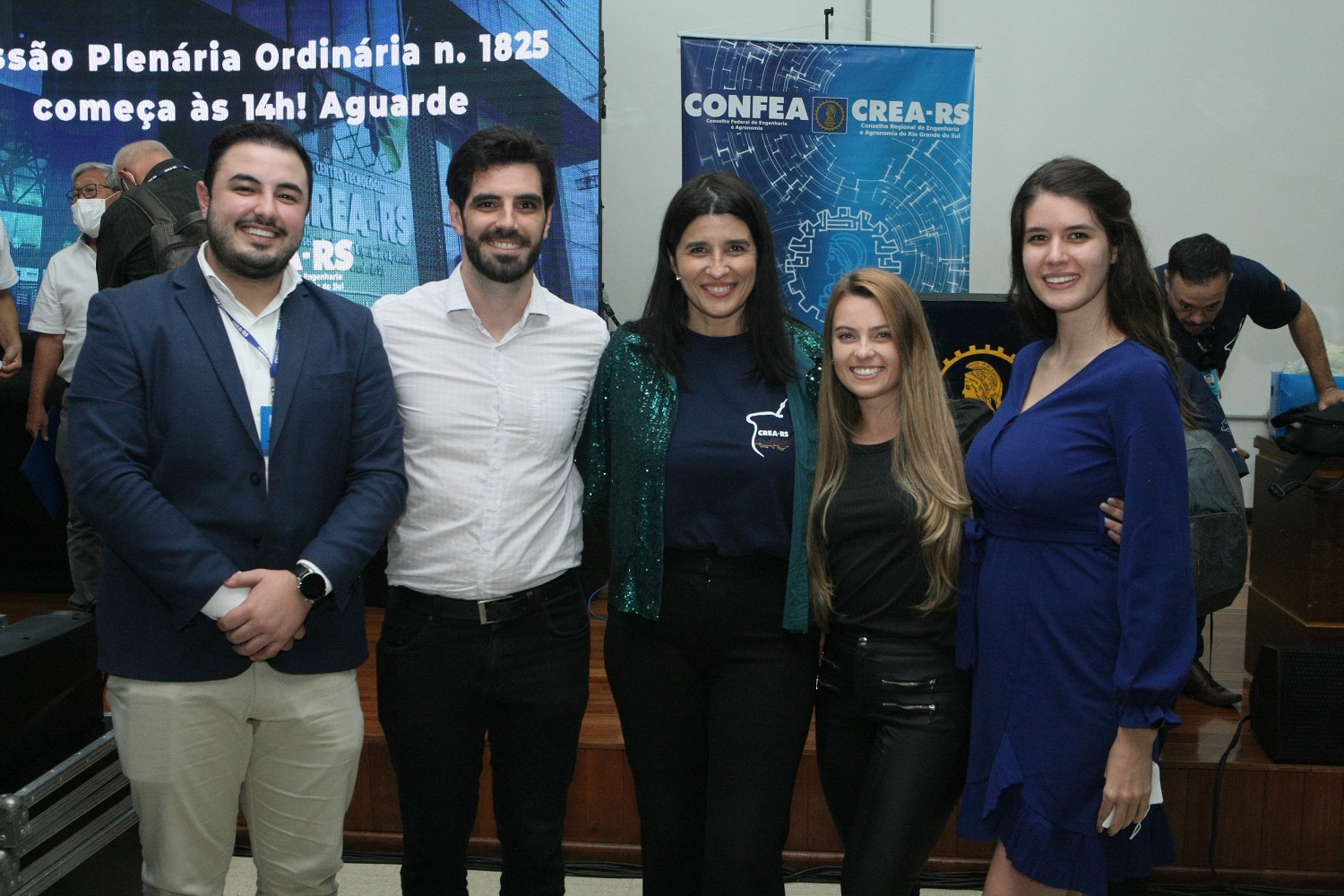 Representantes do Projeto e a presidente do CREA-RS, Eng. Ambiental Nanci Walter