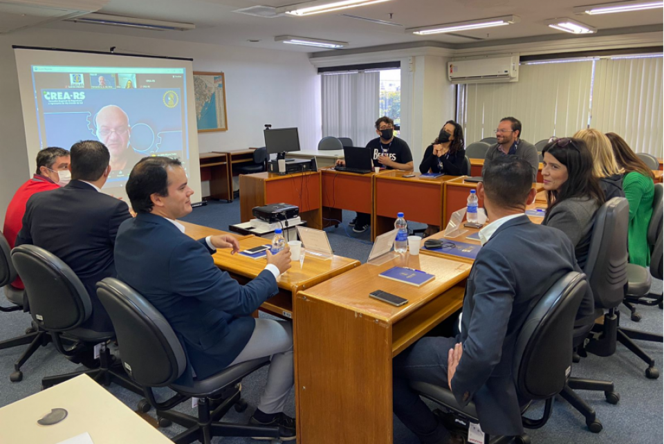 Carteira Digital: CREA-RS e Serpro firmam acordo que modernizará serviços oferecidos aos profissionais