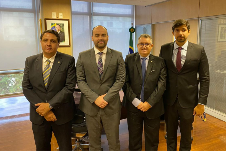 Confea se reúne com novo secretário-executivo do MMA