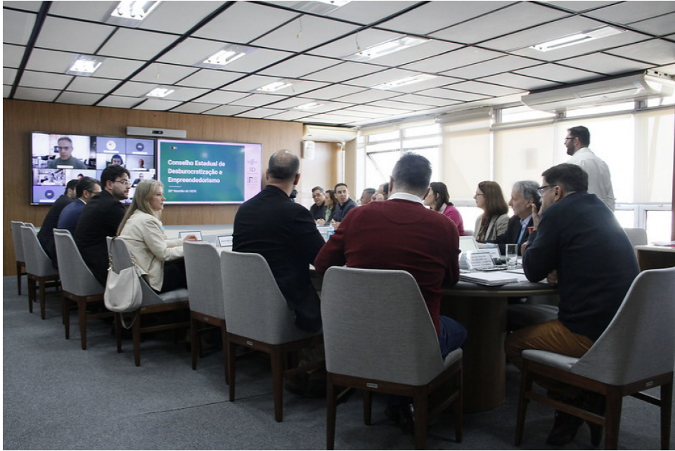 Reunião CEDE tem presença do CREA-RS
