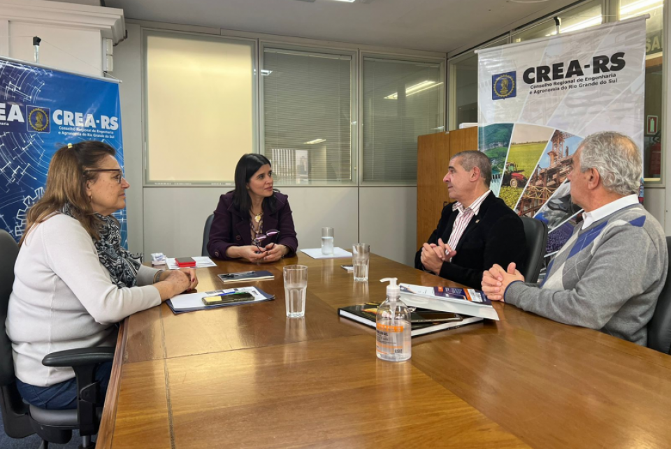 Eng. Nanci recebe convite oficial para solenidade da abertura da Construsul