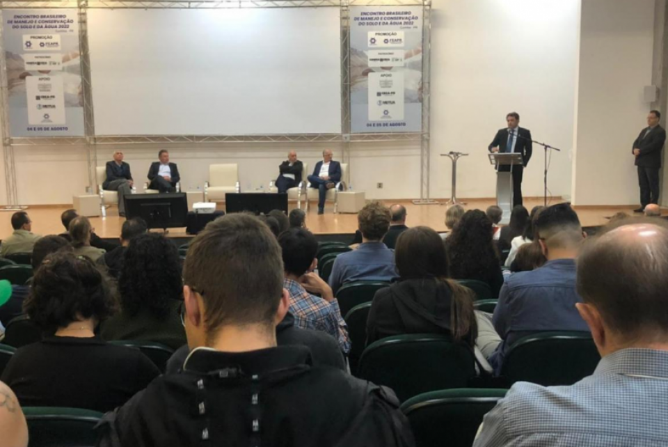 Confaeab apresenta minuta do PL de Conservação do Solo e da Água