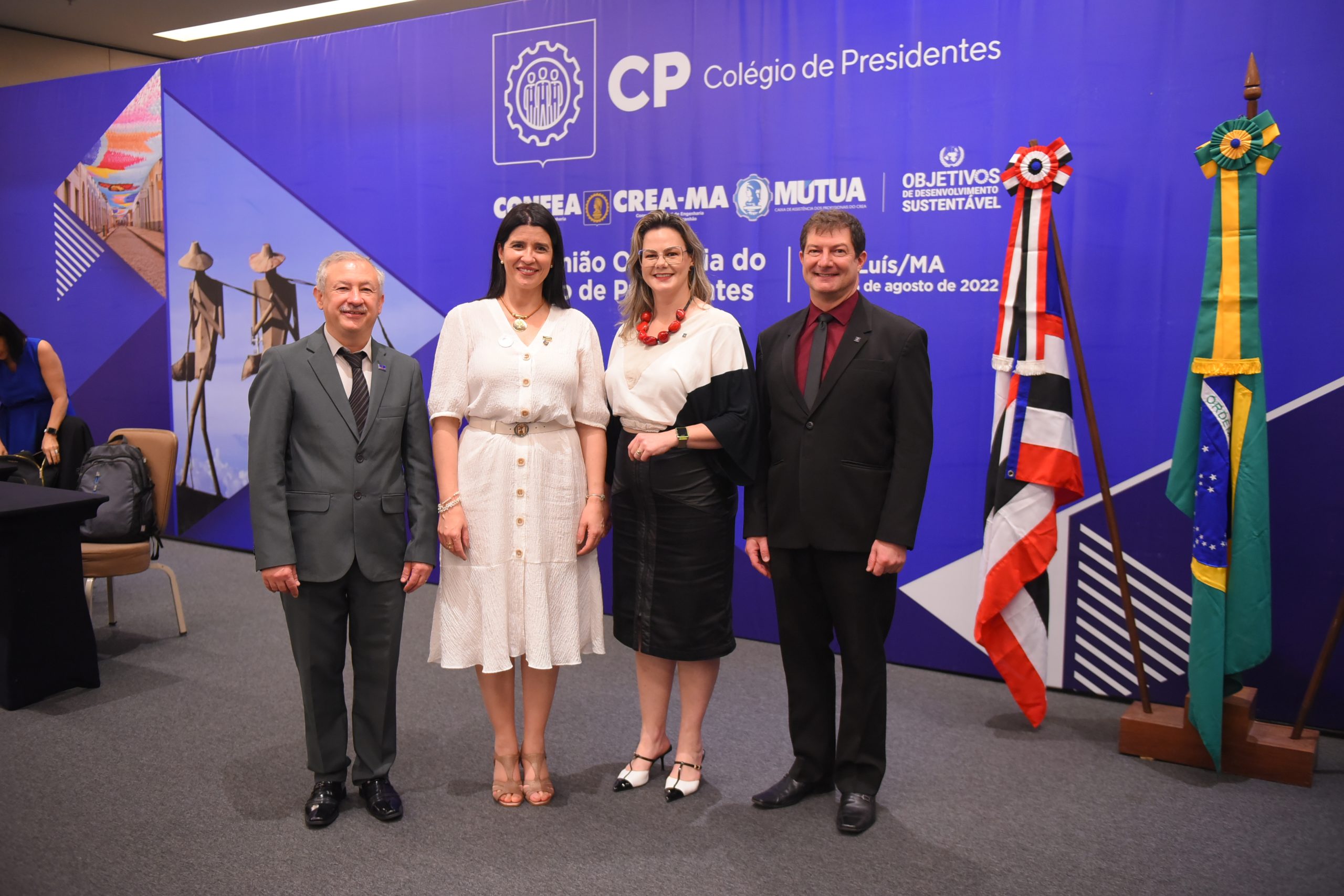 Eng. Ambiental Nanci Walter, acompanhada dos presidentes da Região Sul