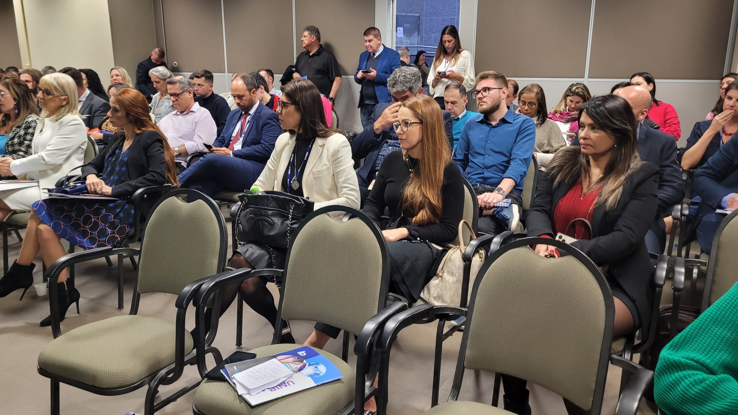 Também presentes a advogada Maria Fernanda Bermudéz e a ouvidora Ana Vasconcelos