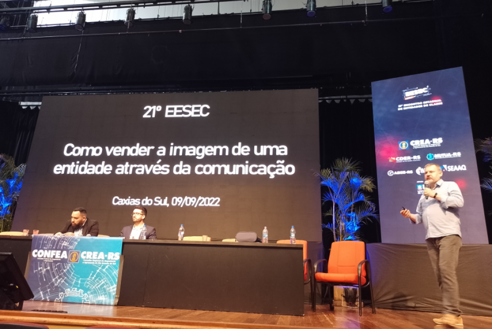 Palestras abordaram a sustentabilidade e a imagem das Entidades de Classe no 21º EESC