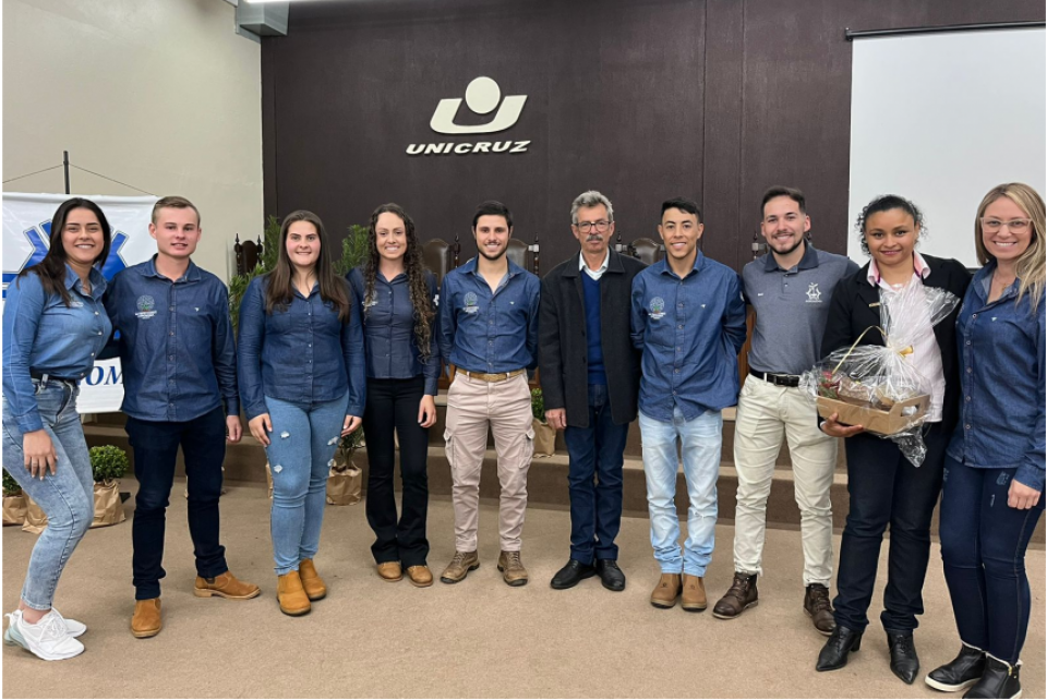 Alunos da Unicruz recebem palestra do CREA-RS