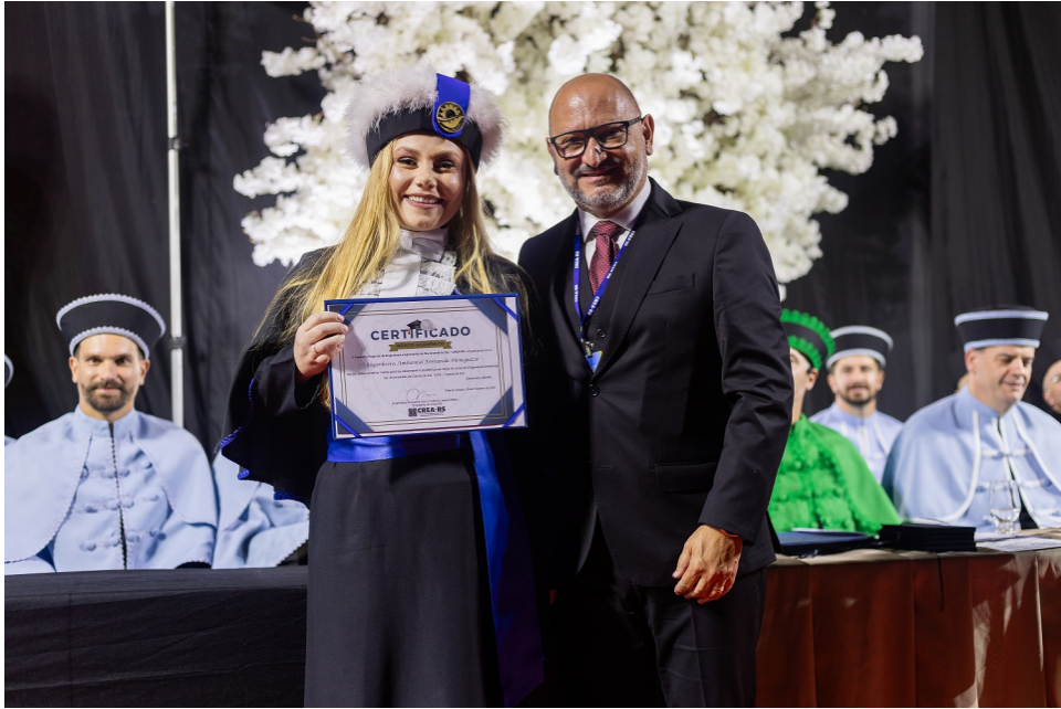 Formandos recebem Mérito Acadêmico do CREA-RS