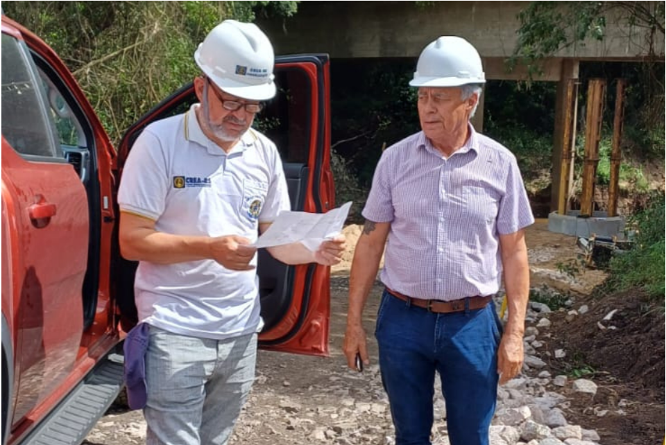 Ponte do Rio Piratinizinho recebe equipe de fiscalização