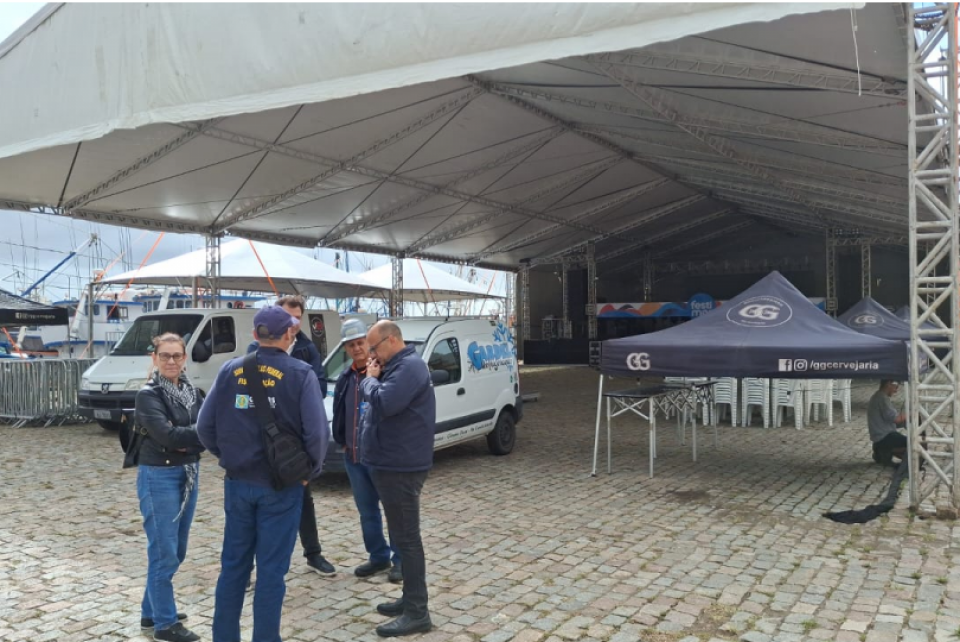 Em Rio Grande, CREA-RS fiscaliza montagem do Festimar