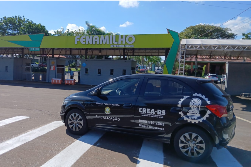 CREA-RS fiscaliza montagem da 21ª Fenamilho Internacional