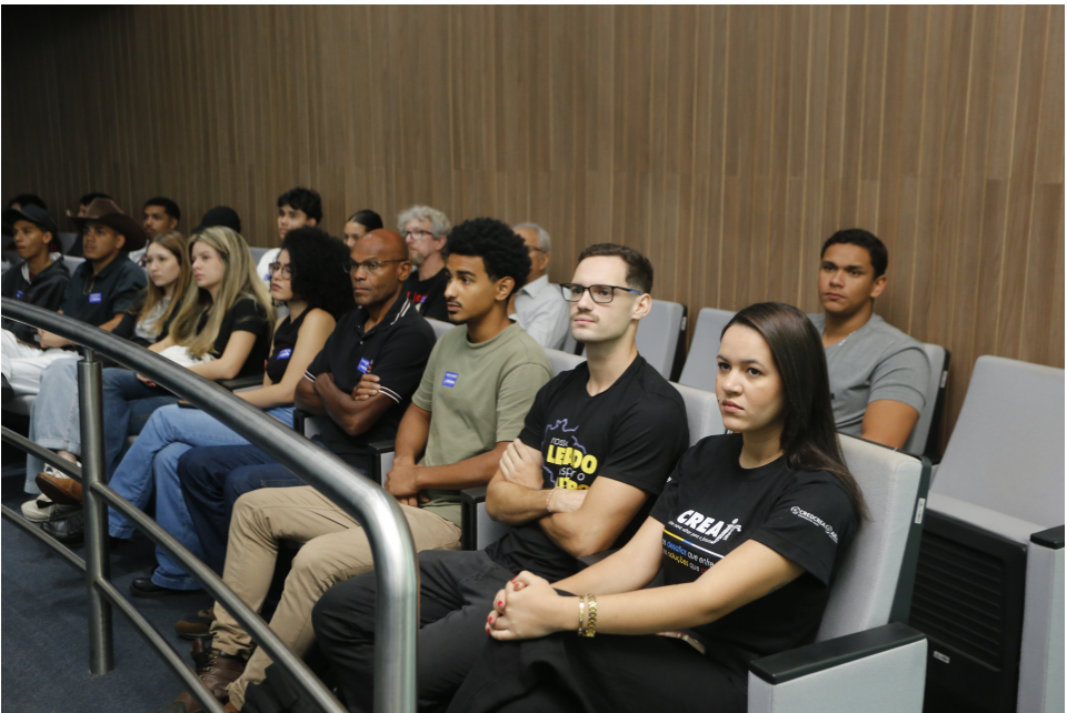 Plenário abre as portas para conectar Confea com futuros profissionais