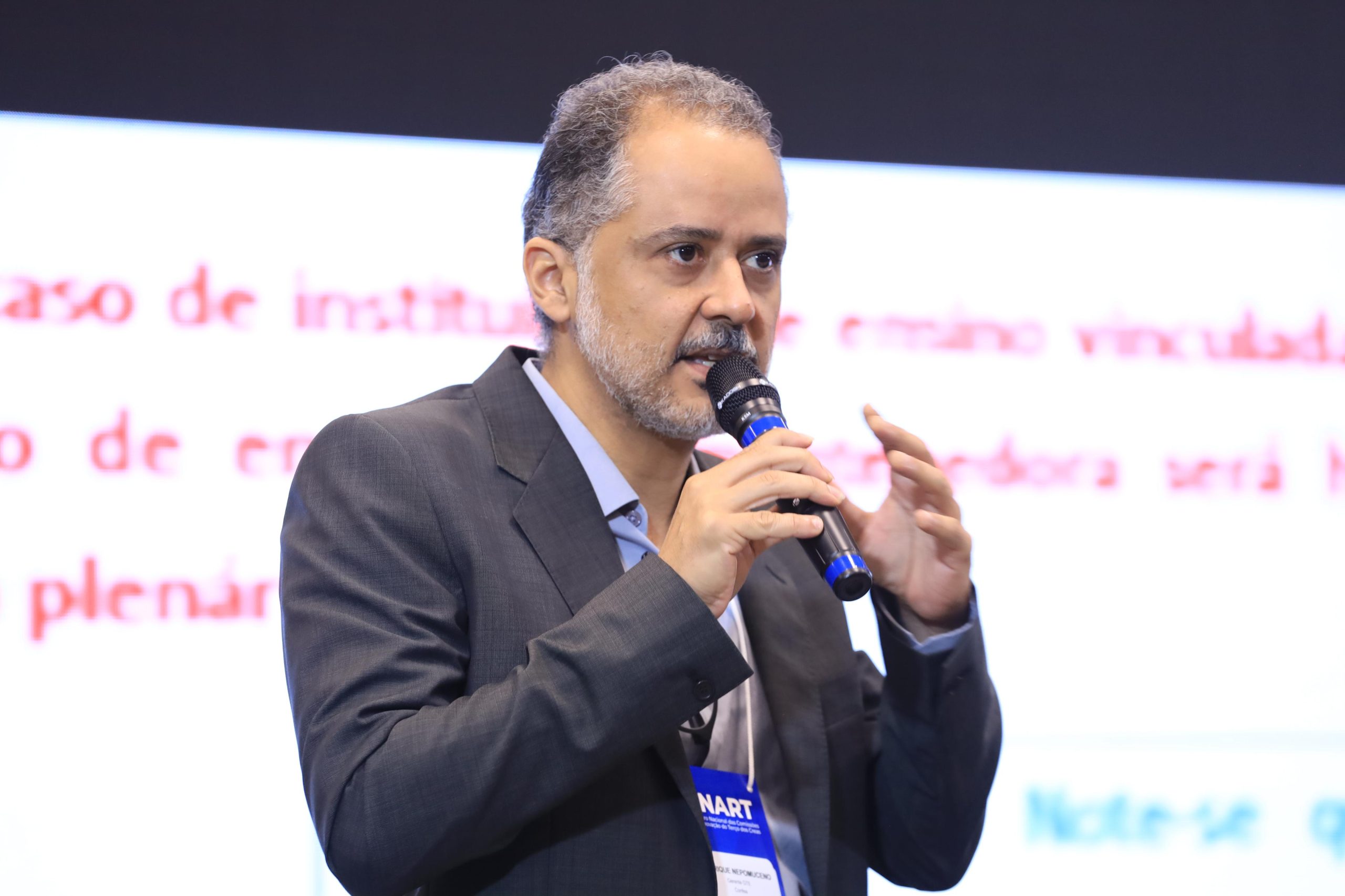 Gerente técnico do Confea, Henrique Nepomuceno