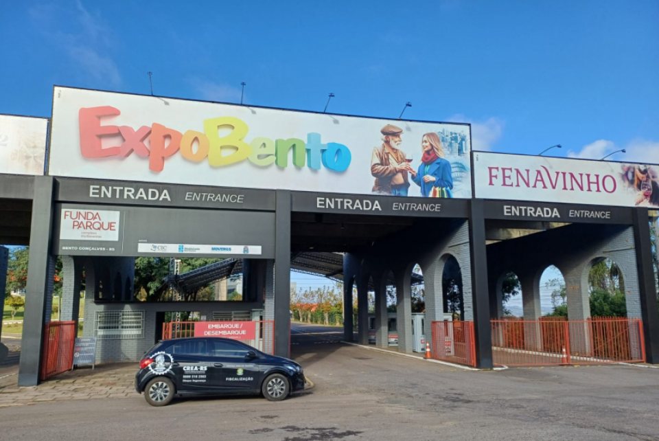 CREA-RS fiscaliza a montagem da ExpoBento e a Fenavinho