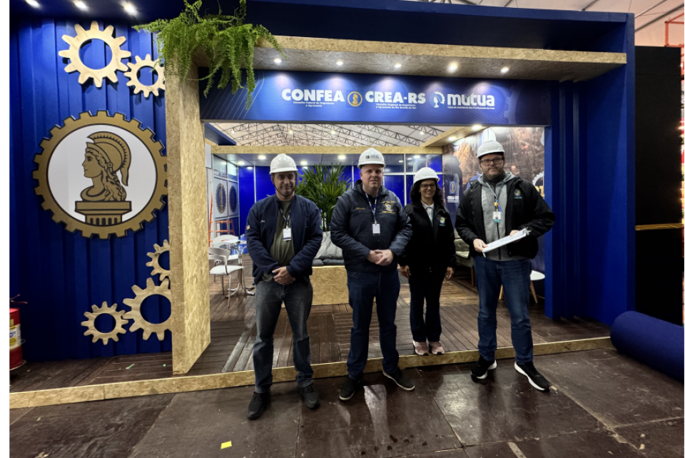Ação conjunta do CREA-RS e CAU-RS fiscaliza montagem da Construsul